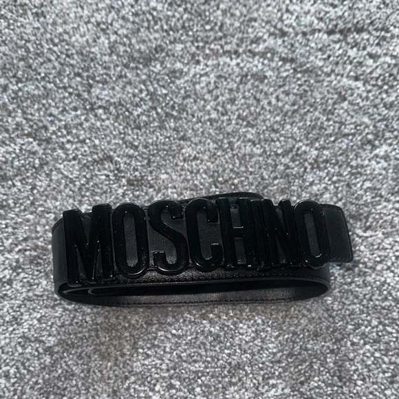 Moschino | Accessories | Moschino Sleek Black Logo Belt  display picture 1